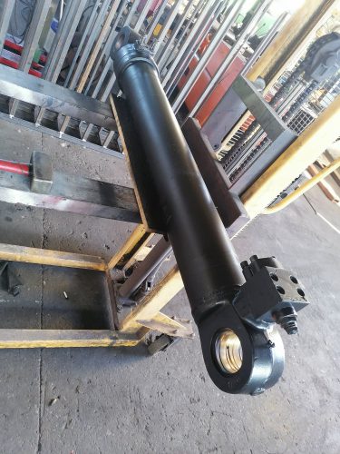 SIŁOWNIK HYDRAULICZNY