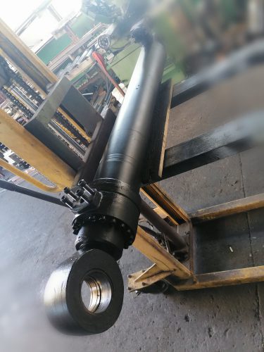 HYDRAULIC CYLINDER / TURMET